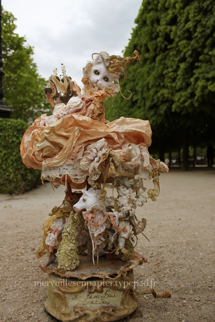 Carrousel-chatte-blanche2